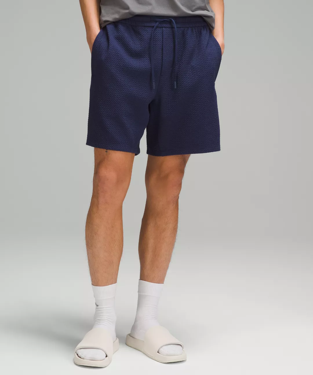 Textured Double-Knit Cotton Short 7"