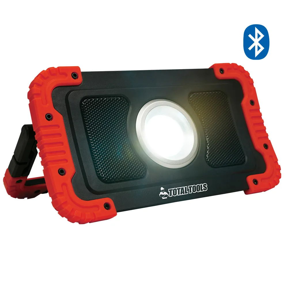 TOTAL TOOLS 15W Rechargeable LED Light w. Speaker TT15WBTLED