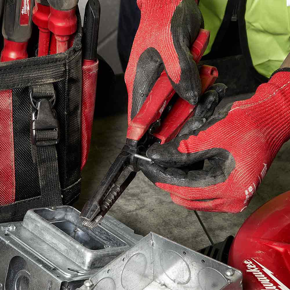 MILWAUKEE 228mm 7-in-1 High Leverage Combination Pliers 48223078