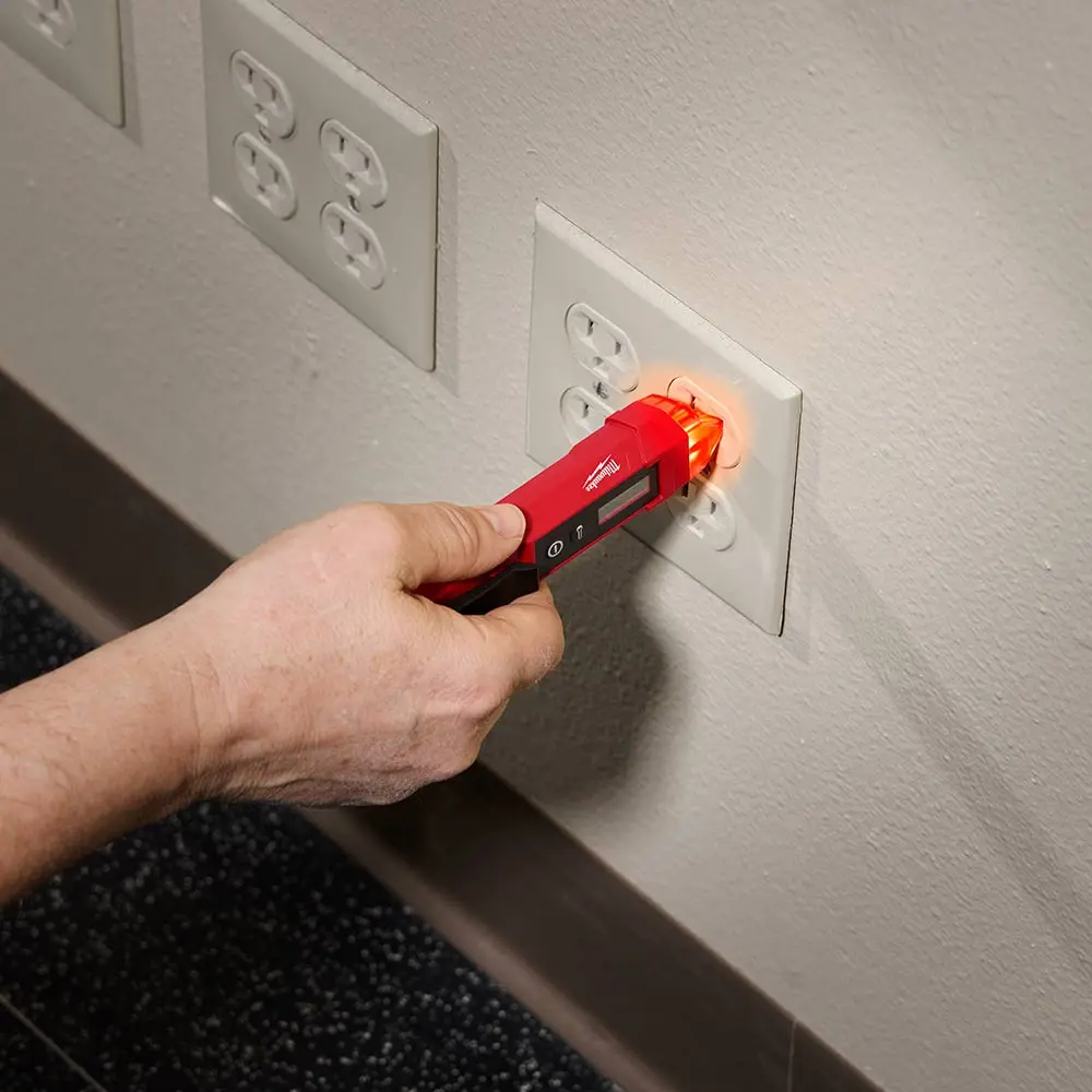 MILWAUKEE Non-Contact Voltage Detector With Laser Infrared Thermometer 2225-20