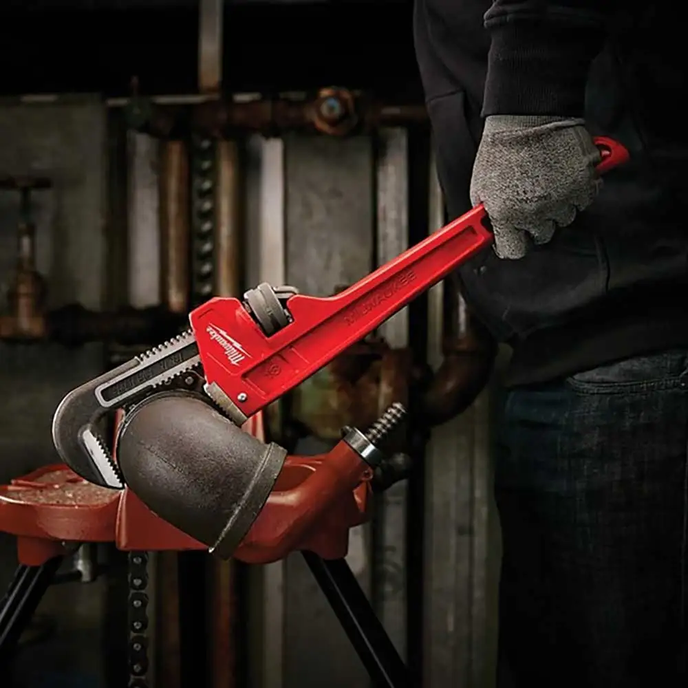 MILWAUKEE 457mm (18inch) Steel Pipe Wrench 48227118