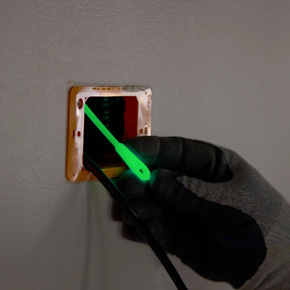 KLEIN 6.1m Glow in the Dark Fish Tape A-50550
