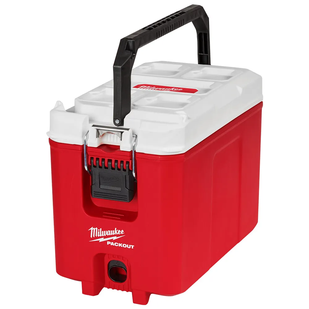 MILWAUKEE PACKOUT™ Hard Sided Cooler 48228460