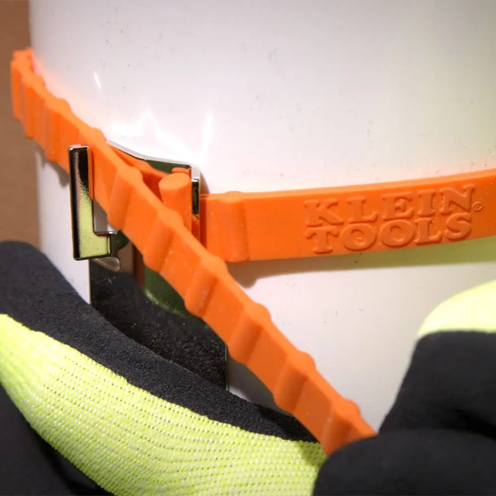 KLEIN Digital Angle Gauge and Level Plumbers Kit A69346