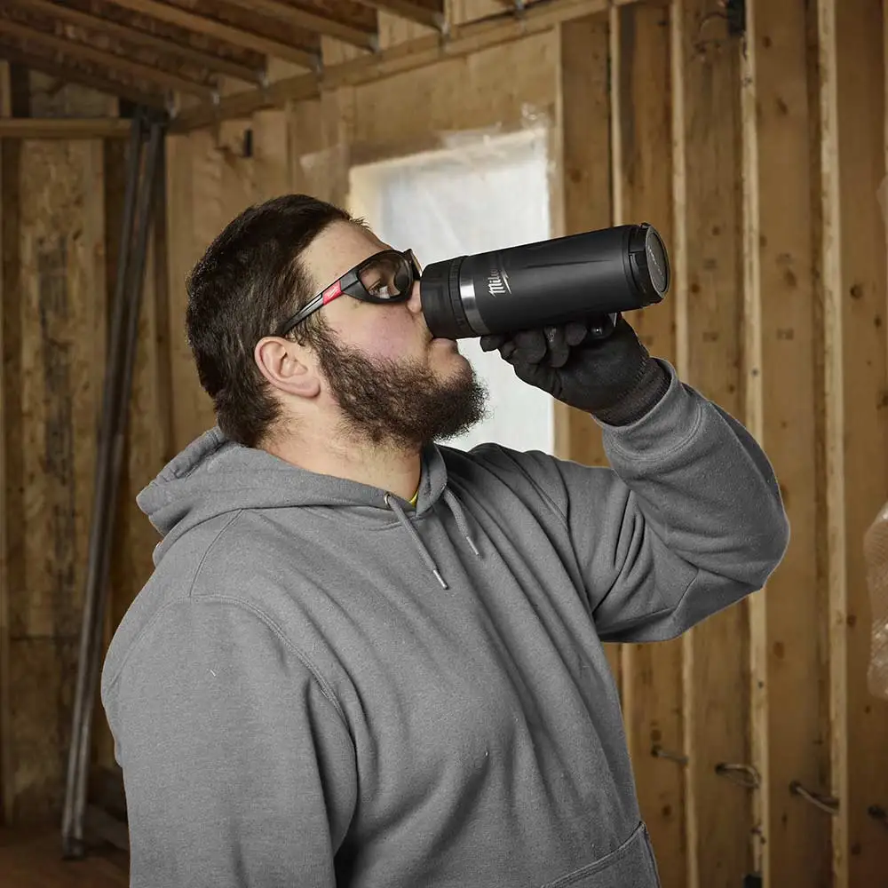 MILWAUKEE PACKOUT™ 532ml (18oz) Sip Lid Mug - Black 48228394B