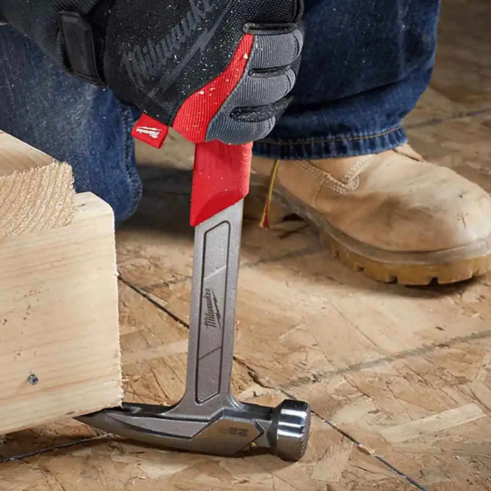 MILWAUKEE 22OZ Milled Face Claw Hammer 48229022