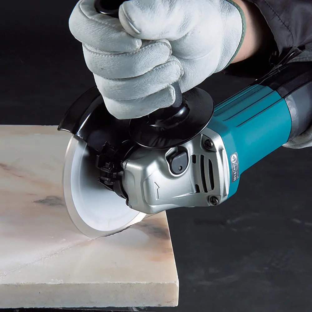 MAKITA 125mm (5inch) Angle Grinder GA5030