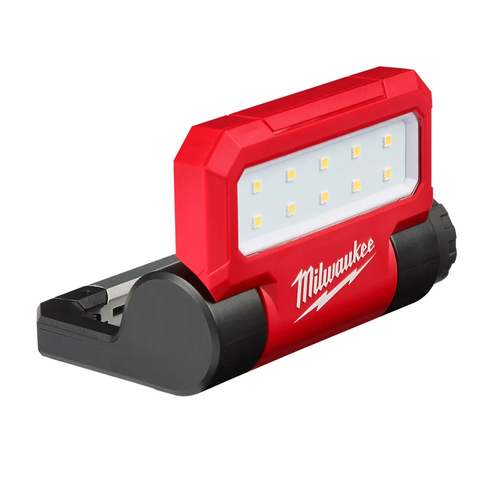 MILWAUKEE REDLITHIUM 3.0Ah USB Folding Flood Light Kit L4FFL301