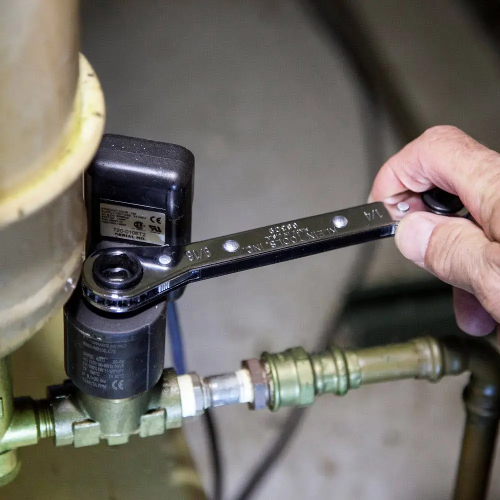 KLEIN 5-1/2inch RAtcheting Refrigeration Wrench A-68310