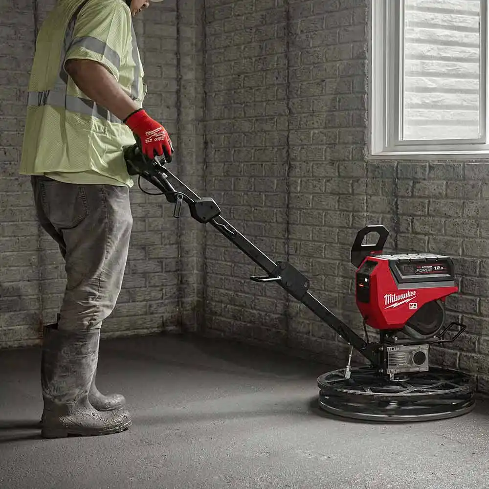 MILWAUKEE 600mm Trowel Float Pan 48372424