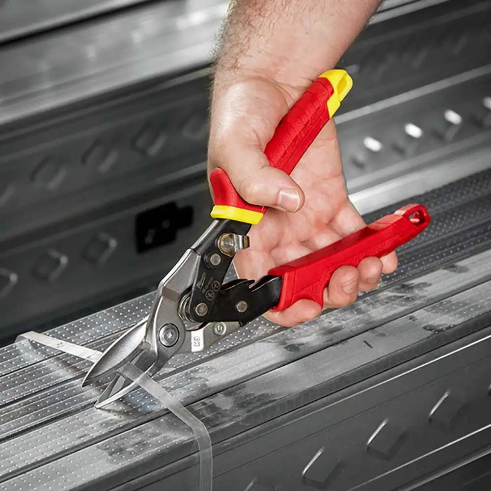 MILWAUKEE 250mm Straight Cutting Aviation Tinsnip 48224530