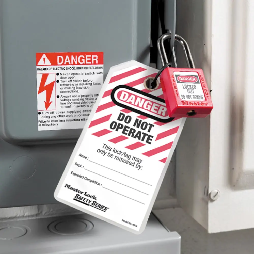 MASTER LOCK Do Not Operate Laminated Lockout Padlock Tag 0497A