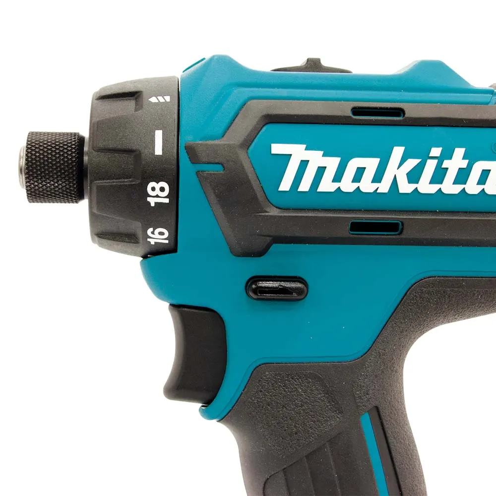 MAKITA 12V Max Brushless 1/4 Inch Hex Chuck Driver Drill Skin DF032DZ