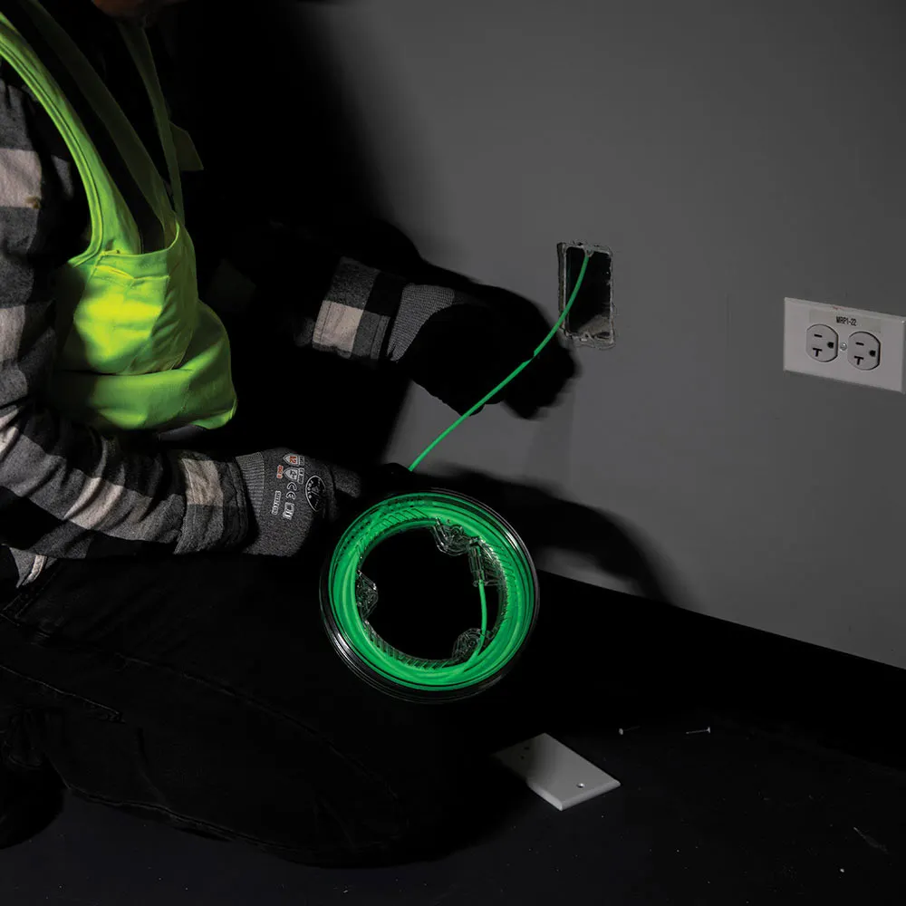 KLEIN 6.1m Glow in the Dark Fish Tape A-50550