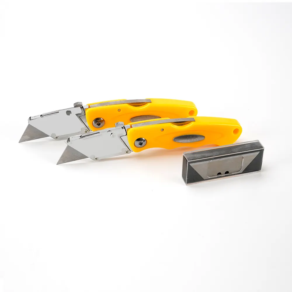 MASTERCRAFT Folding Utility Knife Set w/ 5 Blades - 2 Piece MKUF007