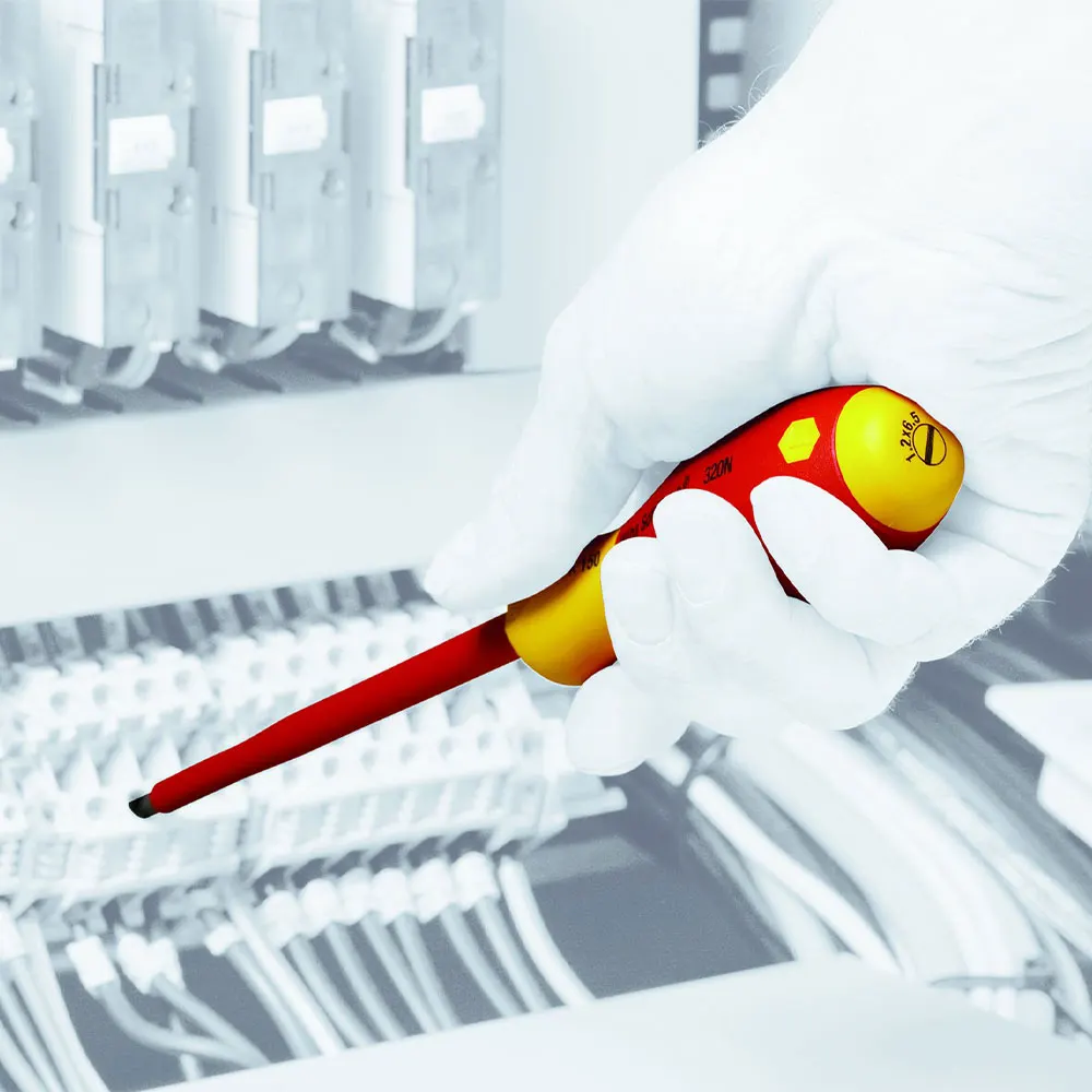 WIHA Ph0X60mm VDE Screwdriver 40824