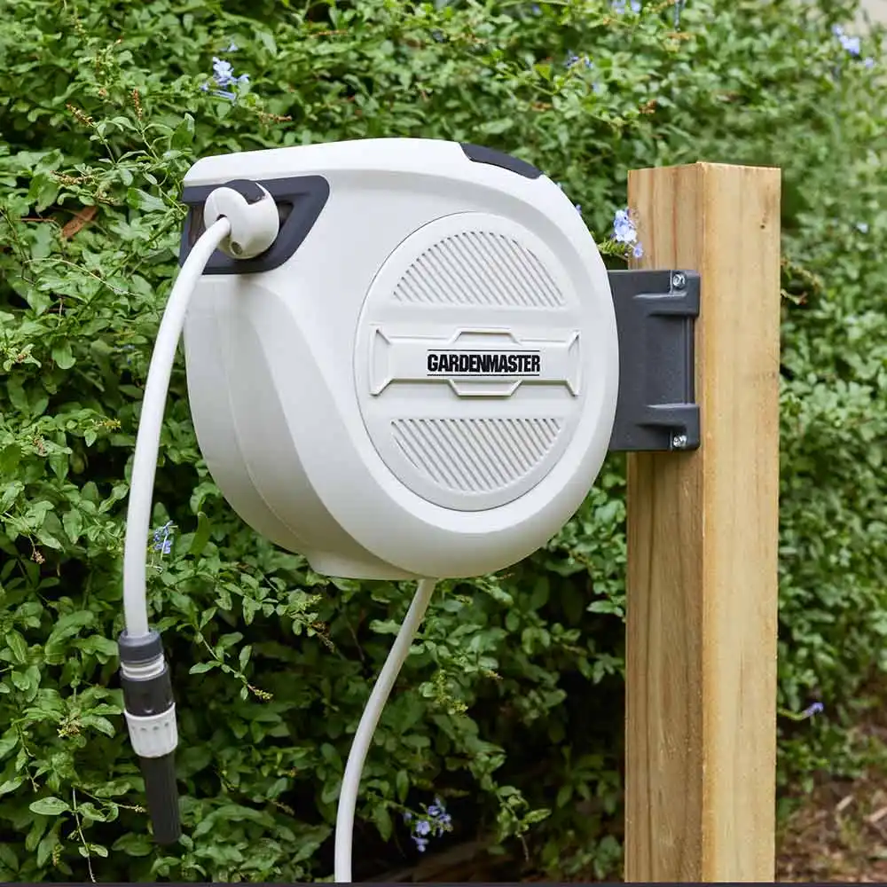 GARDEN MASTER 20m Retractable Outdoor Garden Water Hose Reel 50134487