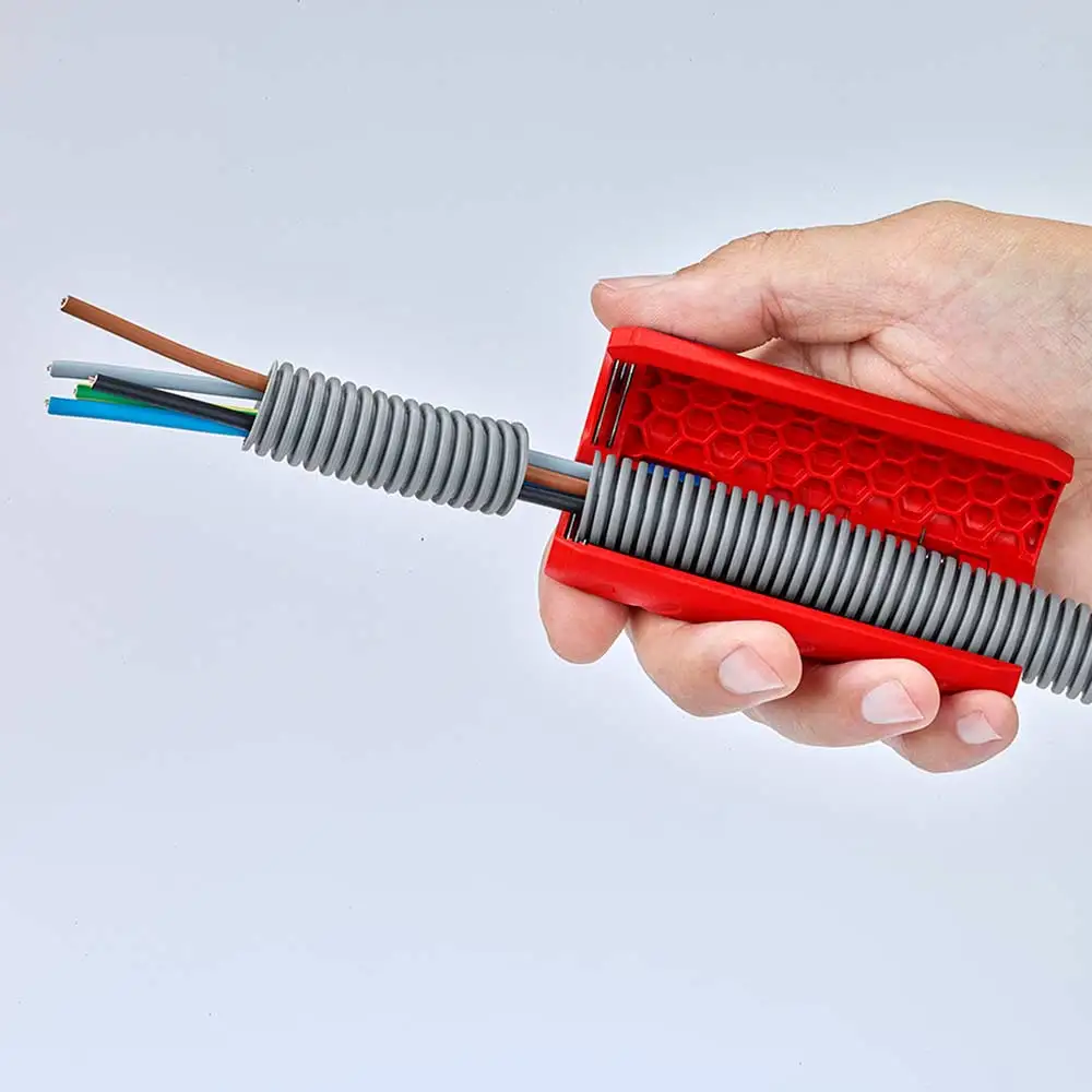KNIPEX 100mm Twistcut Tube Cutter 902201SB
