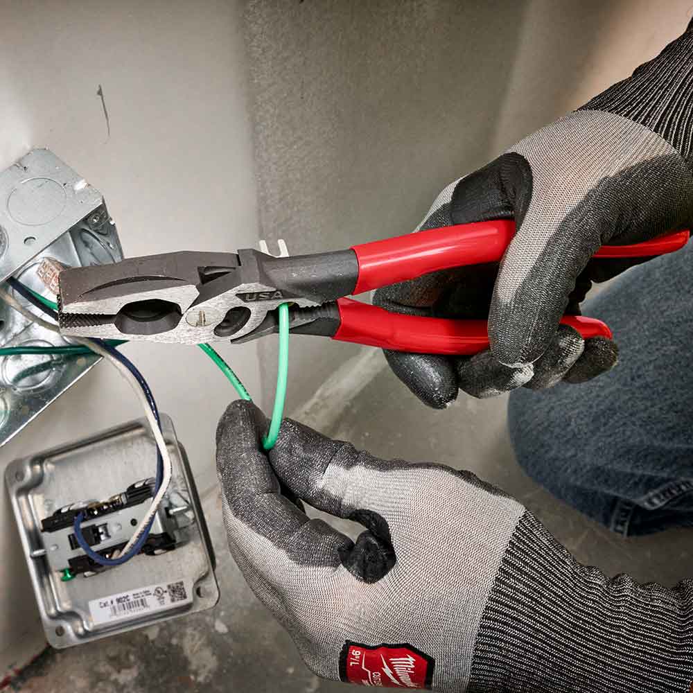 MILWAUKEE 228mm 9Inch USA Made Dipped Grip Linesman Pliers with Crimper MT500C