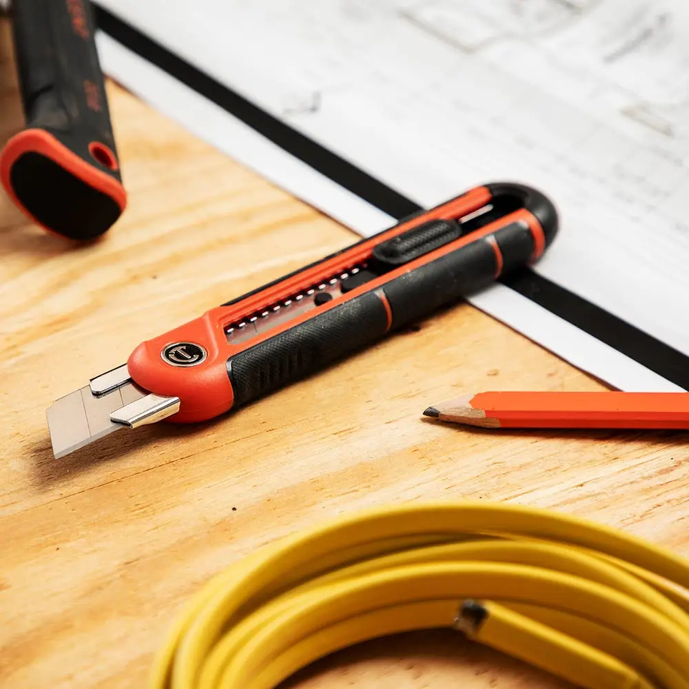 CRESCENT 18mm Snap Off Blade Utility Knife CTK18SO