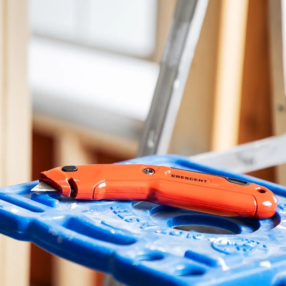 CRESCENT Retractable Utility Knife CTKRTC