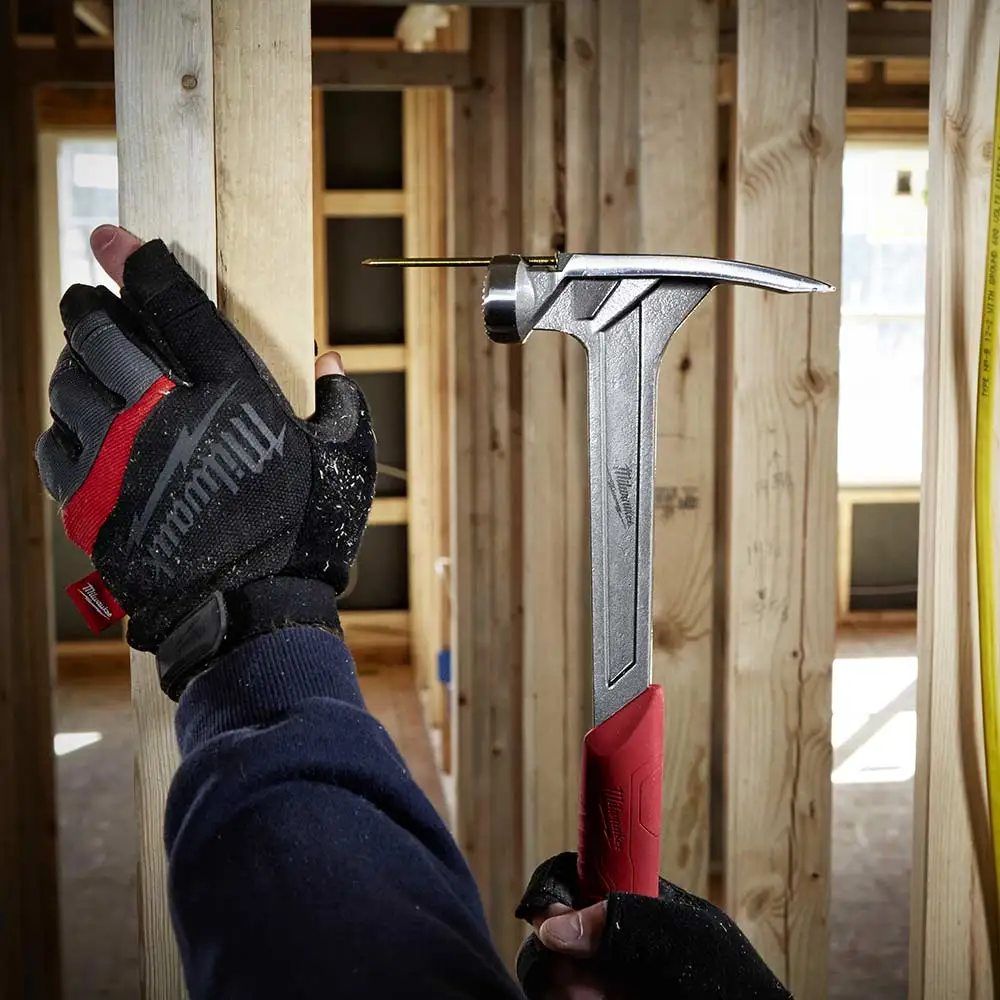 MILWAUKEE 17oz Smooth Face Framing Hammer 48229017A
