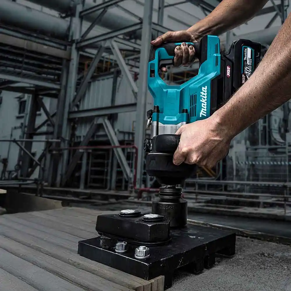 MAKITA 40V Brushless 1Inch 400nm Impact Wrench Skin TW009GZ