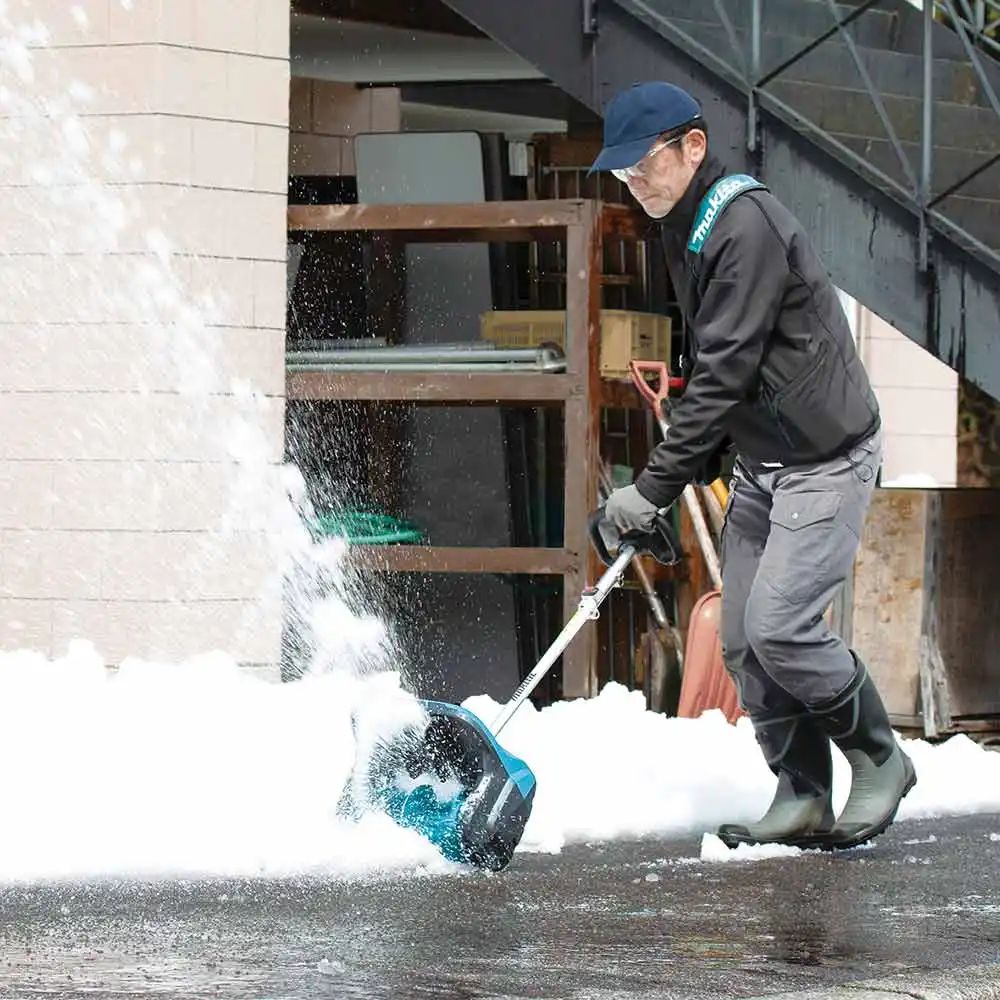 MAKITA Multi-function Powerhead Snow Blower Attachment SN400MP