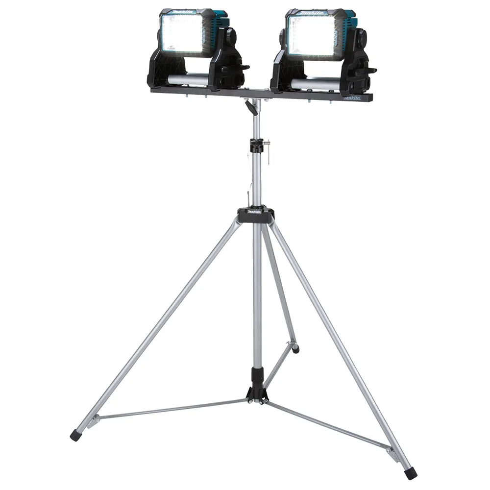MAKITA 2 x 18V 3000 Lumens LED Work Light w. Tripod DML811X2