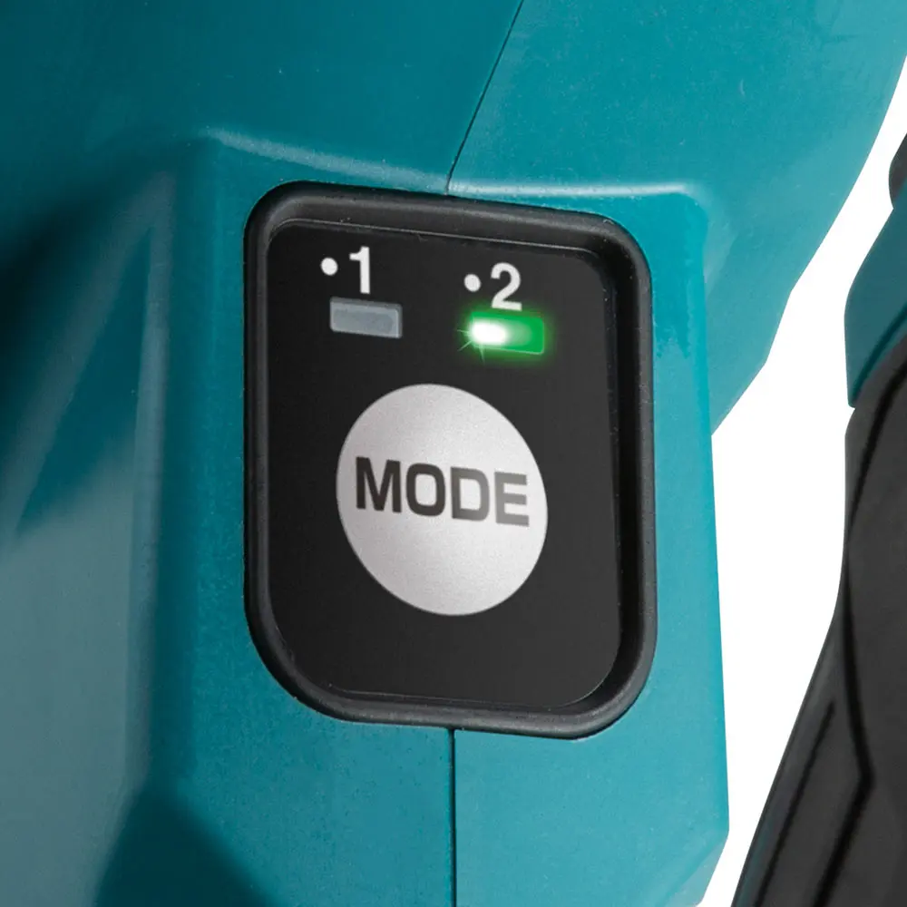 MAKITA 40V Max XGT 1200mm Concrete Vibrator Skin VR004GZ