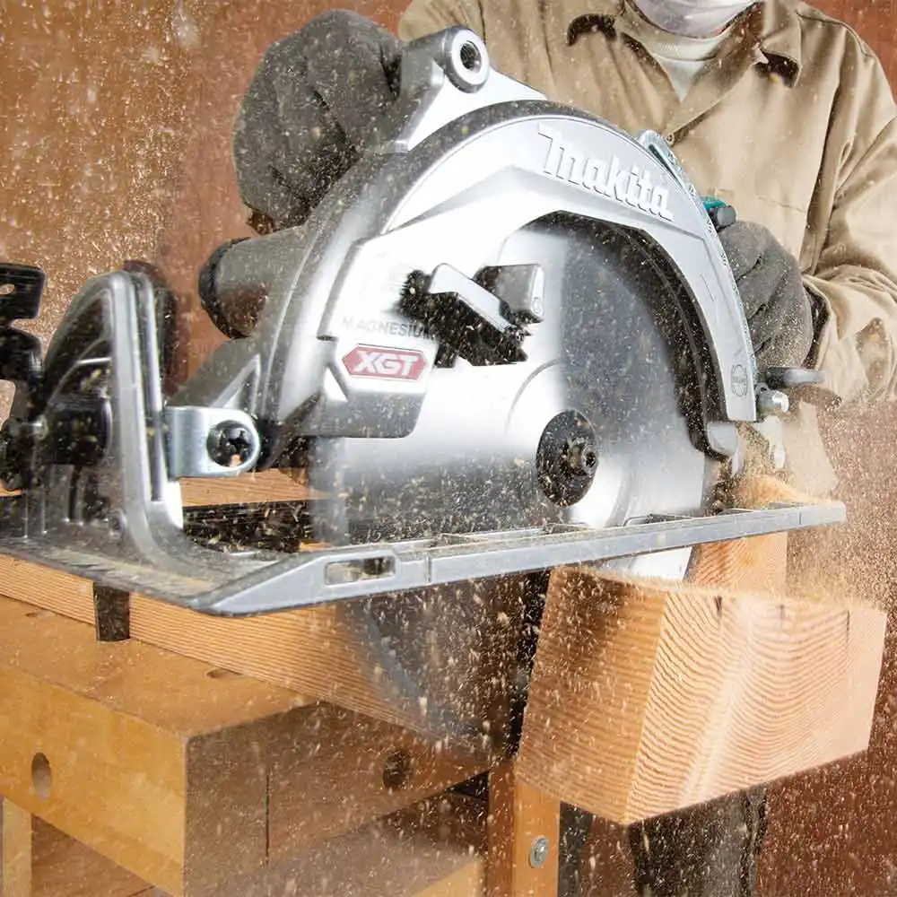 MAKITA 40V Max XGT Brushless 260mm Rear Handle Circular Saw Skin RS002GZ