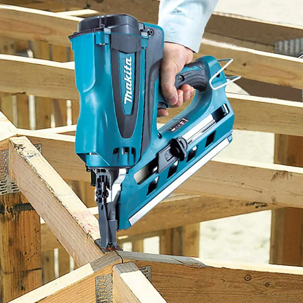 MAKITA 7.2V Gas Framing Gun Kit GN900SE