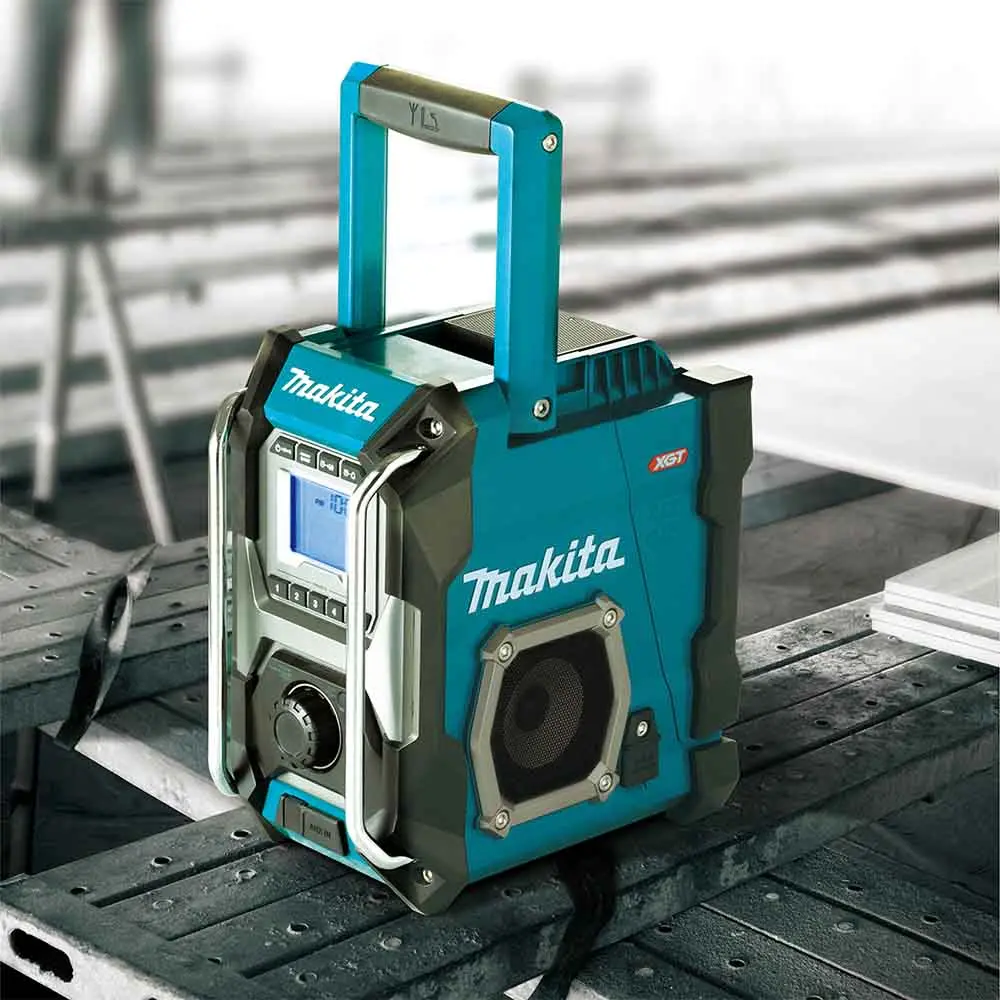 MAKITA 18V/40V Max Jobsite Radio Skin MR001GZ