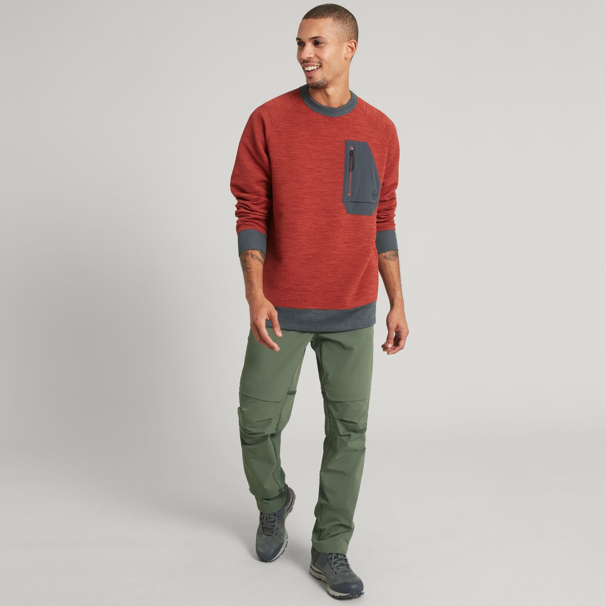 ULT-Hike Men's Crew Pullover