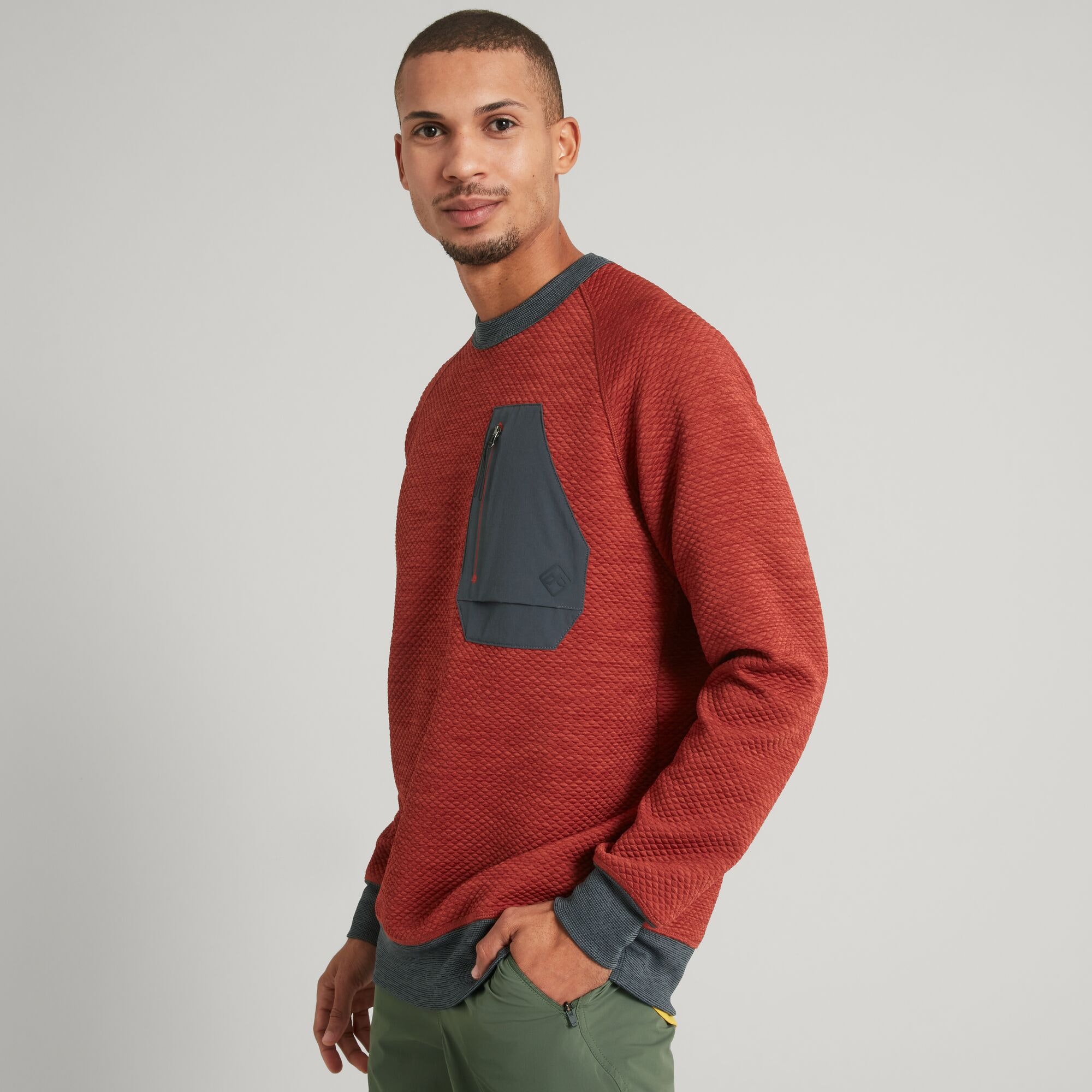 ULT-Hike Men's Crew Pullover