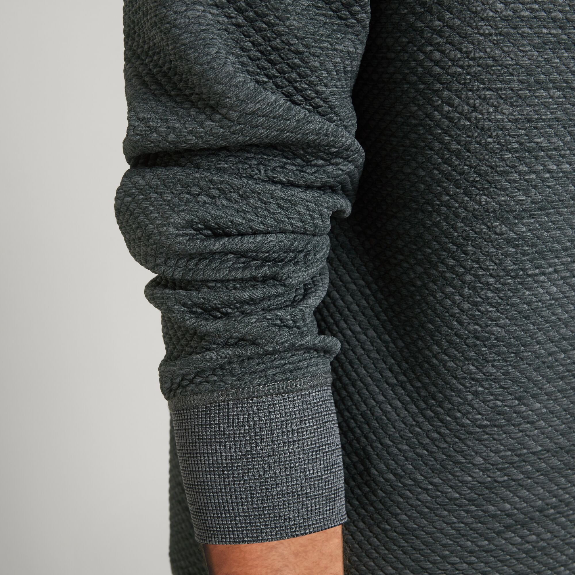 ULT-Hike Men's Crew Pullover