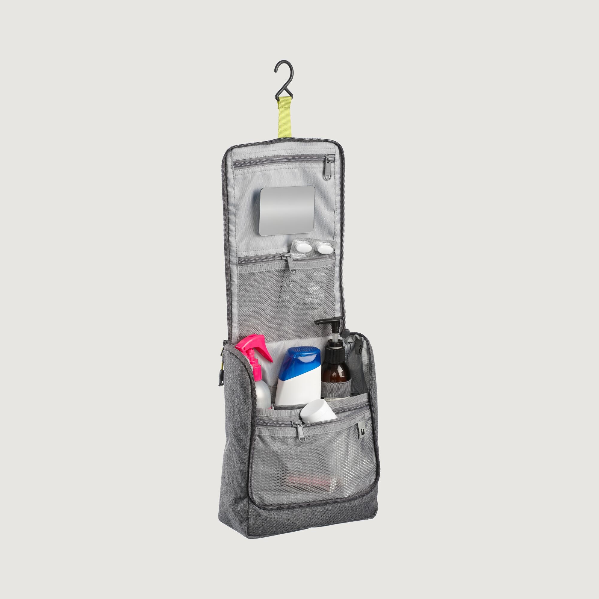 Kit Classic Hanging Toiletry Bag