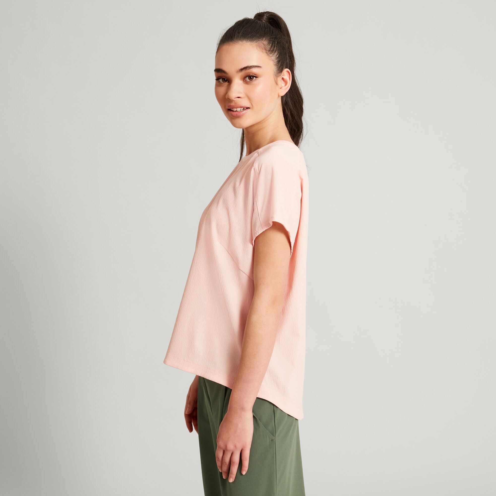 Kamana Women's Hybrid Short Sleeve Top