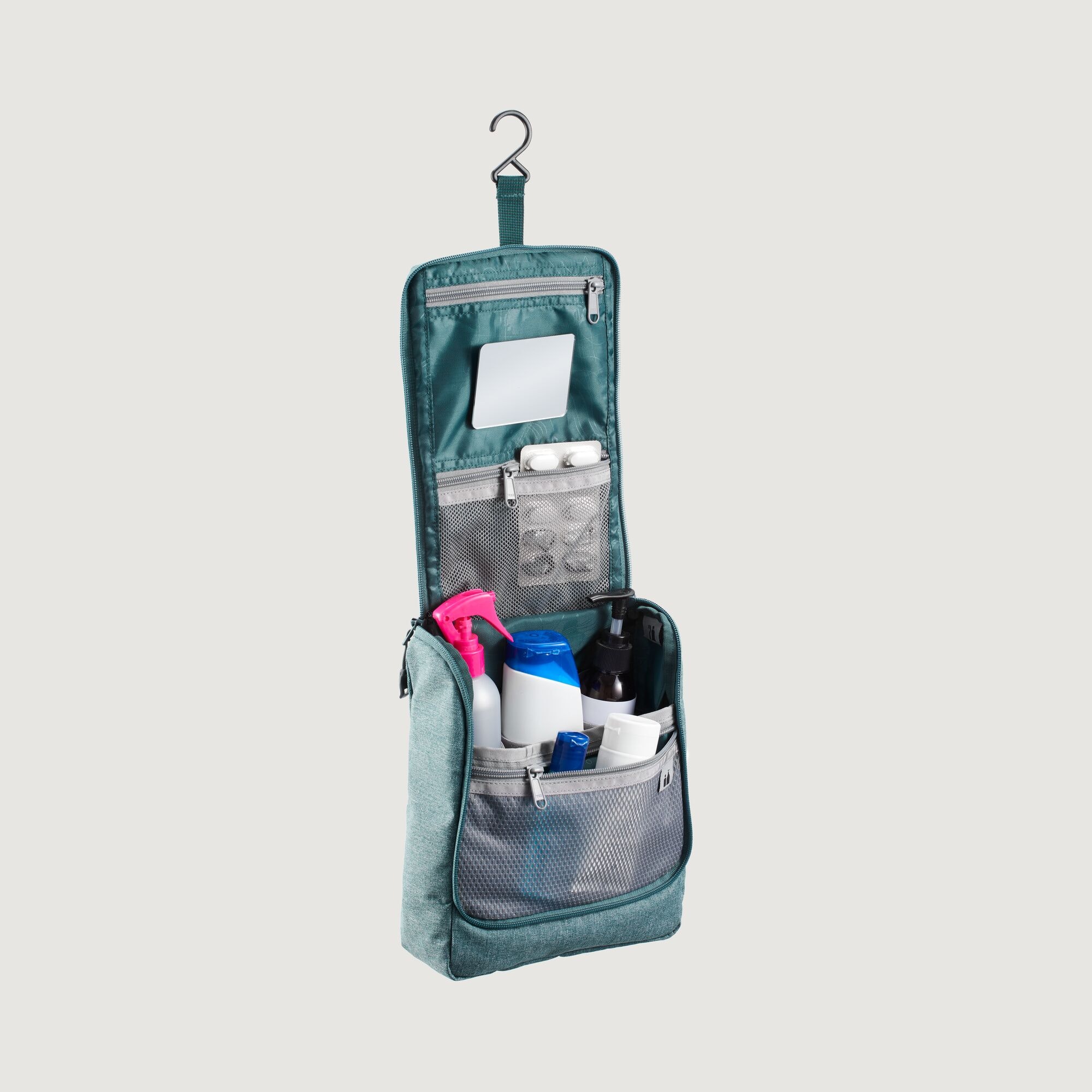 Kit Classic Hanging Toiletry Bag
