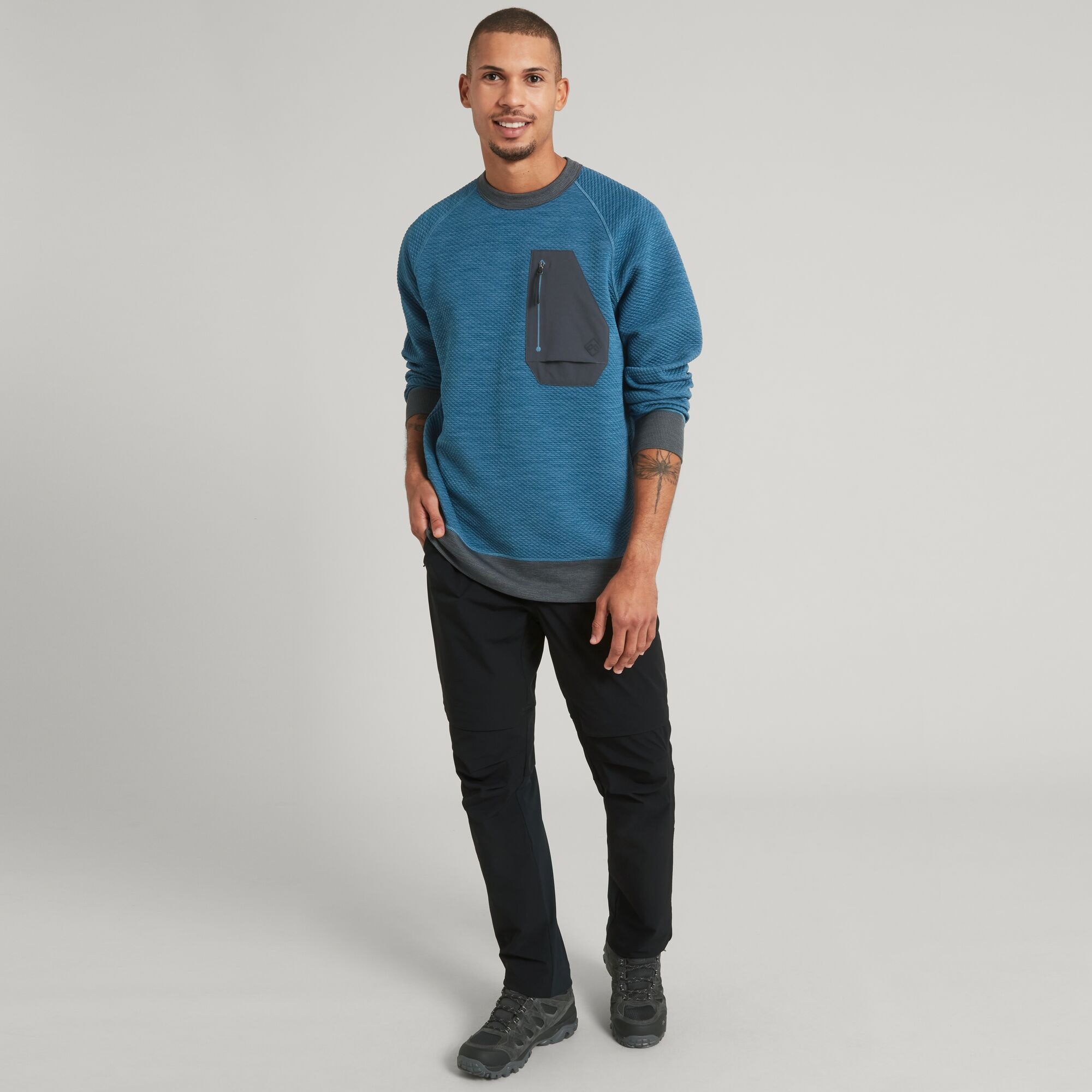 ULT-Hike Men's Crew Pullover