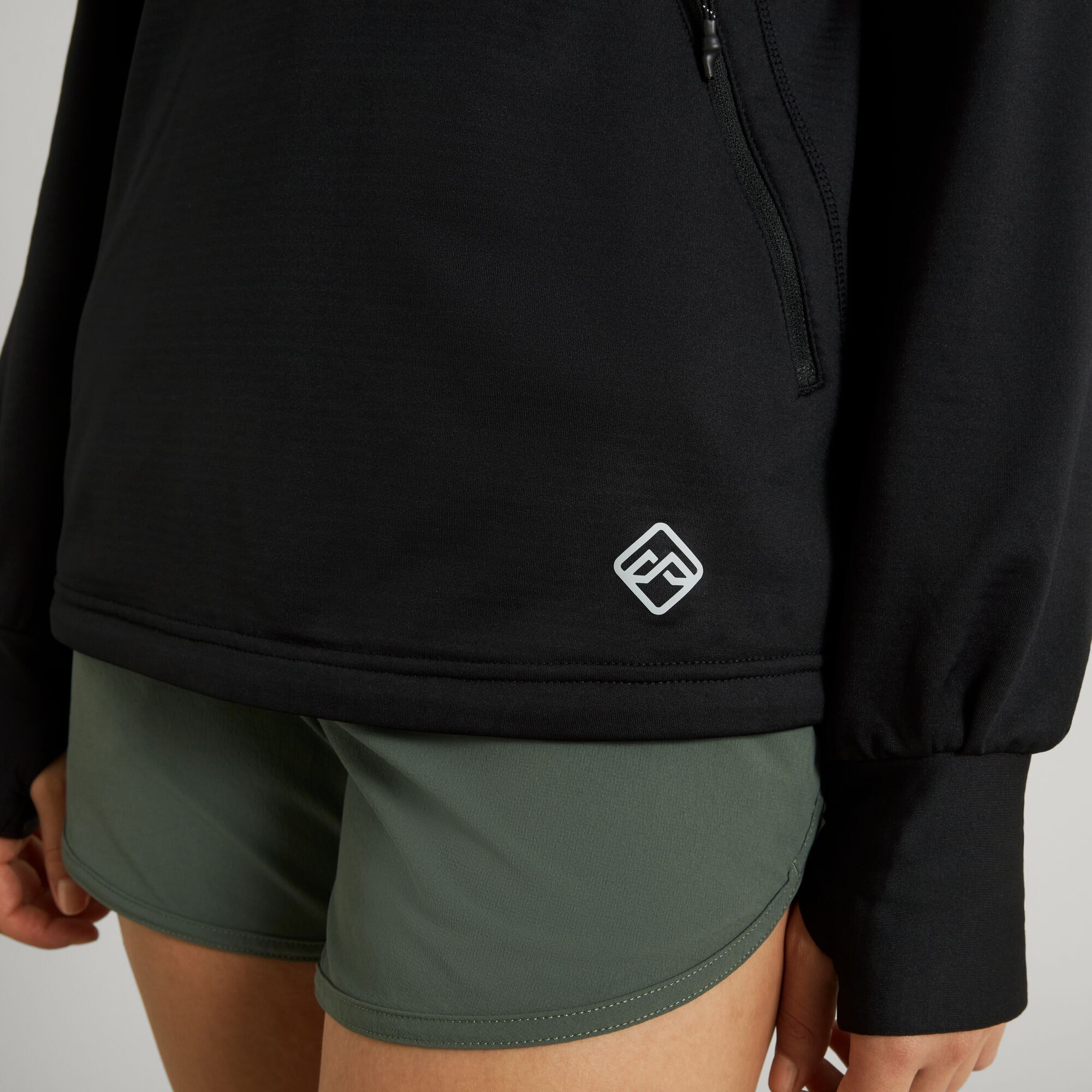 ULT-Hike Women's Quarter Zip Pullover