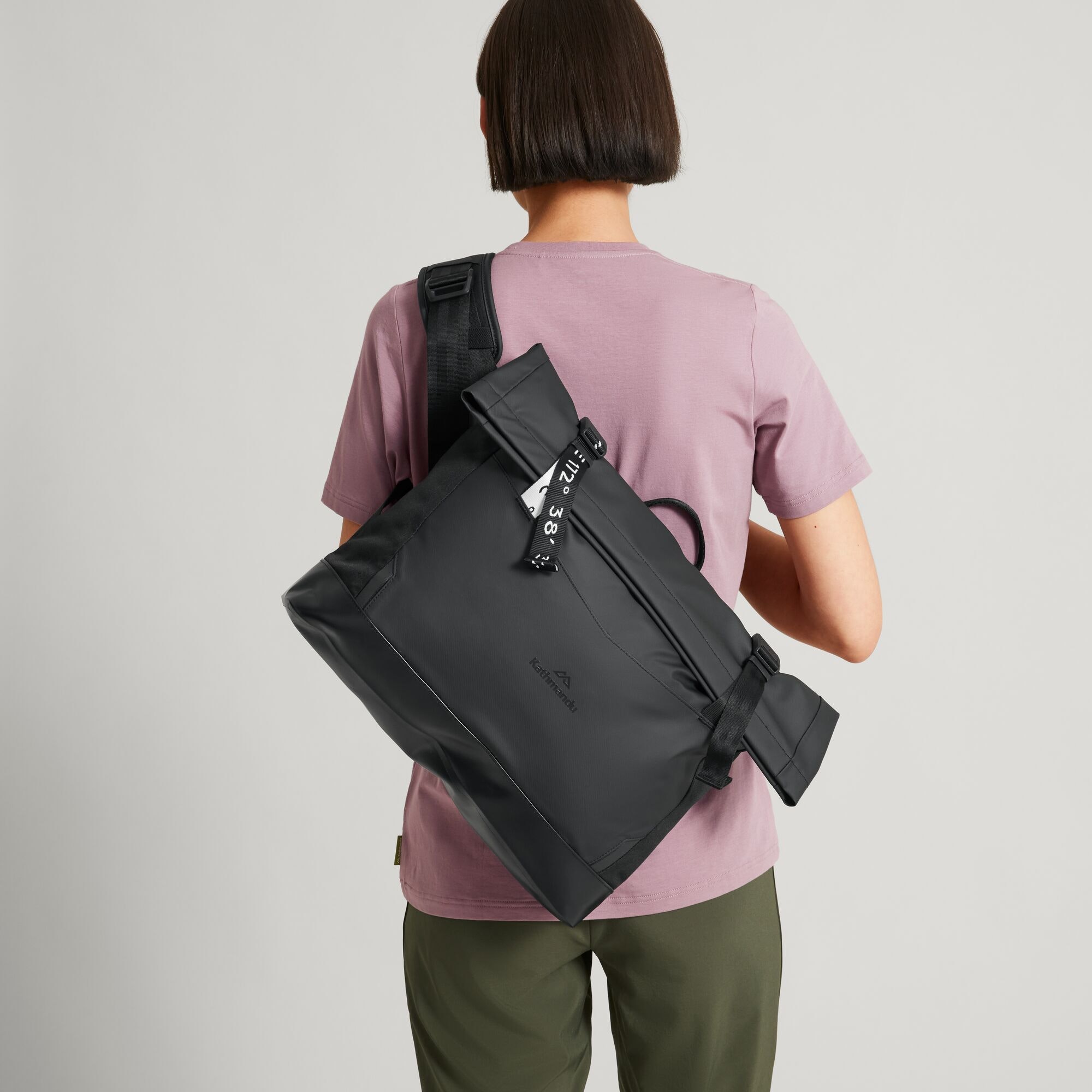 Amphi Urban Messenger Bag - 15L