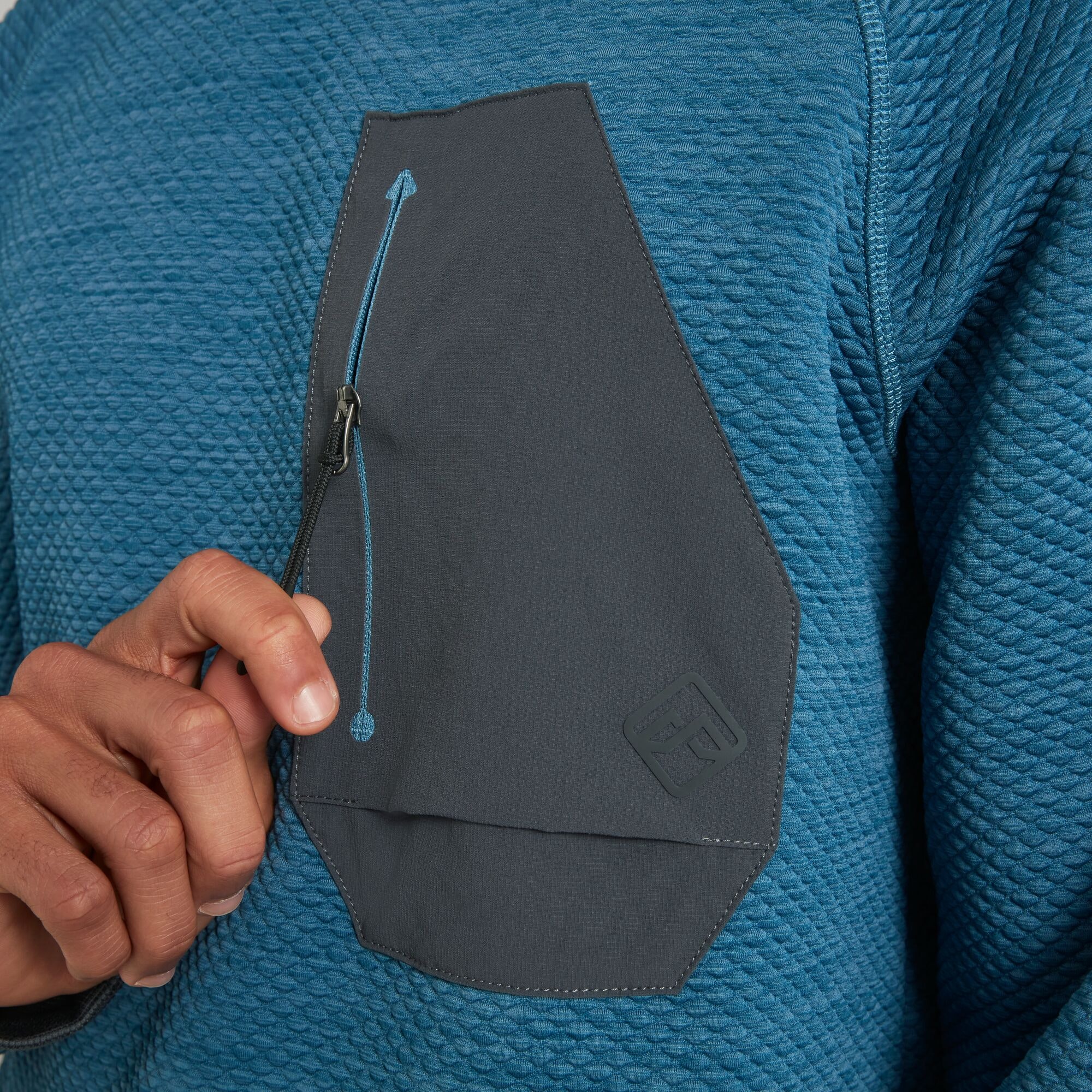 ULT-Hike Men's Crew Pullover