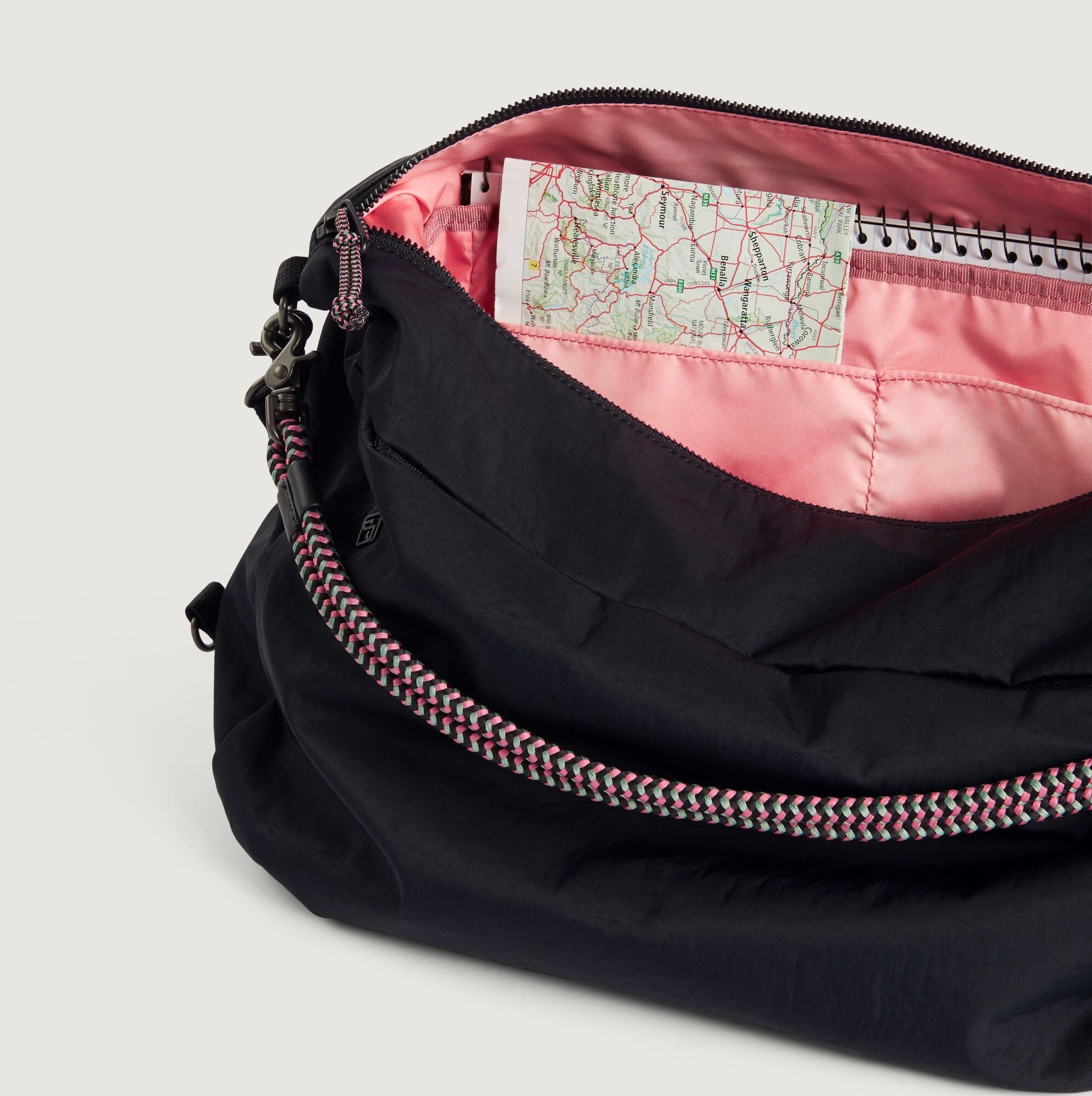 Kamana Shoulder Bag
