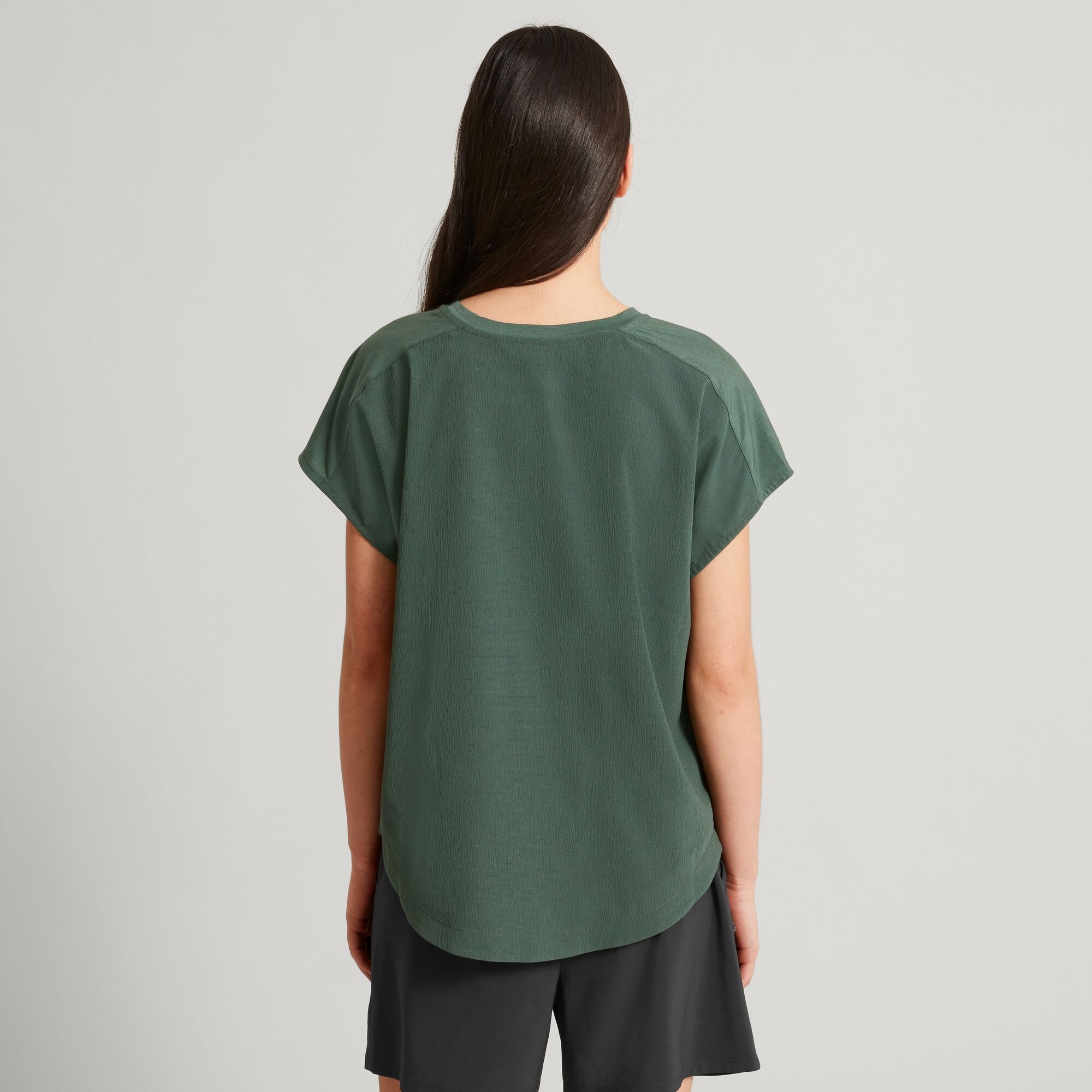 Kamana Women's Hybrid Short Sleeve Top