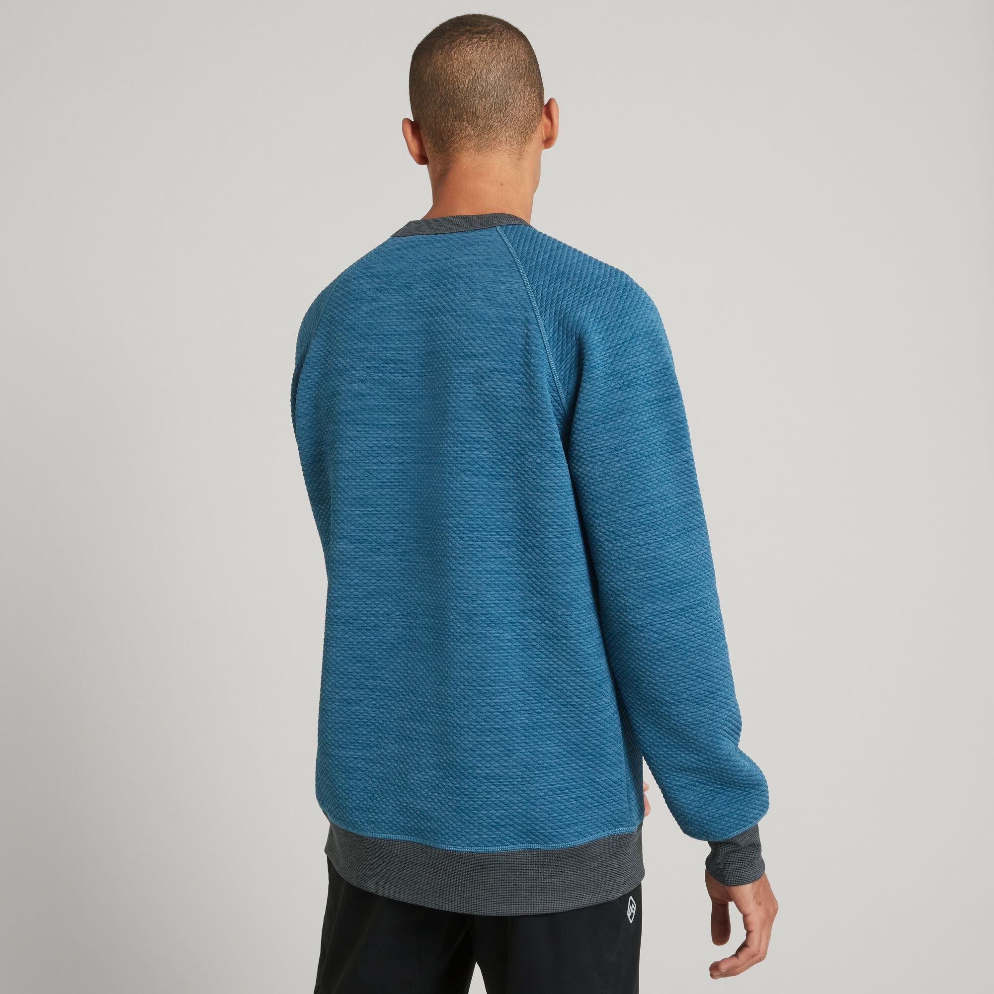 ULT-Hike Men's Crew Pullover