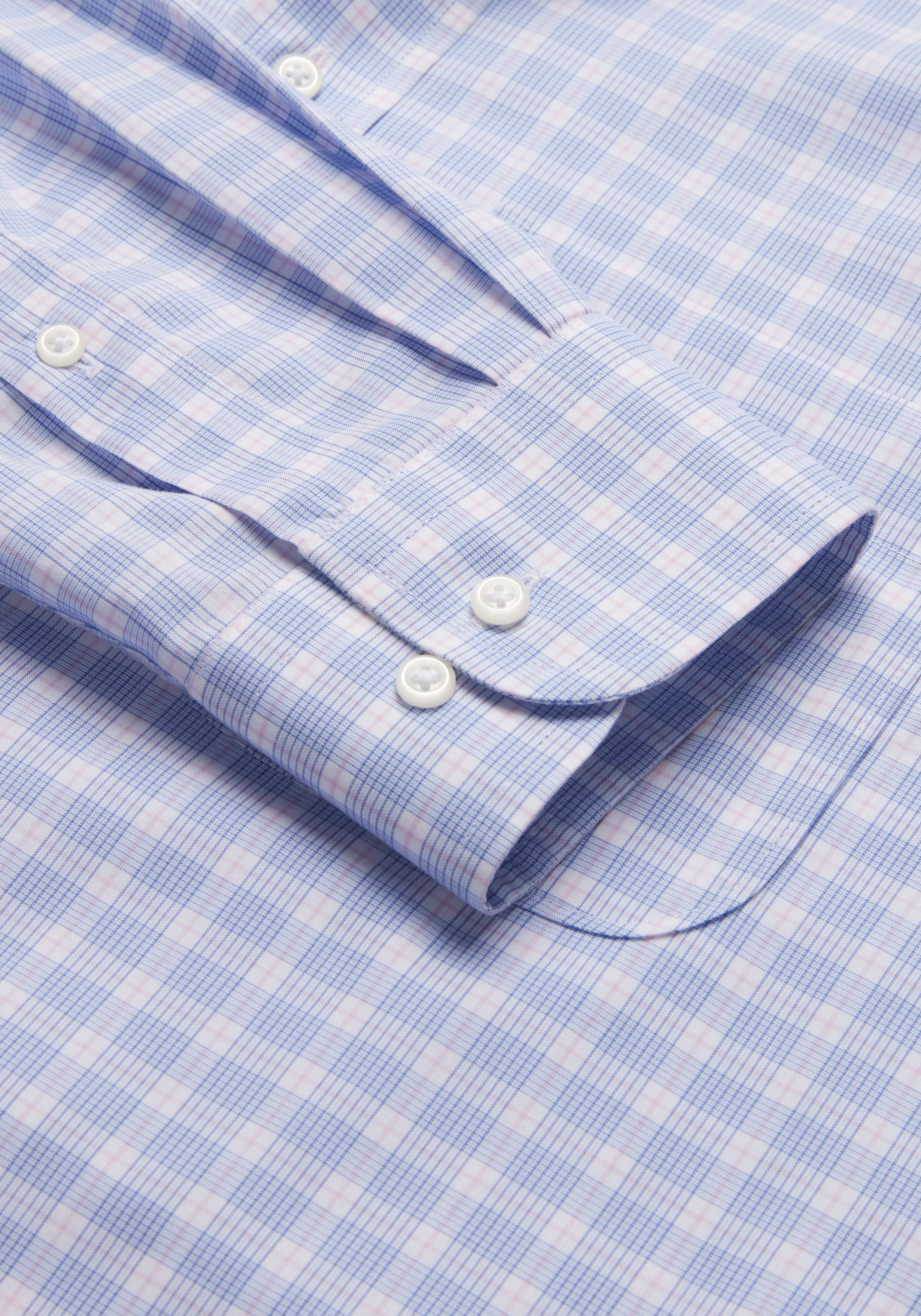 Traveler Collection Traditional Fit Button-Down Collar Plaid Dress Shirt