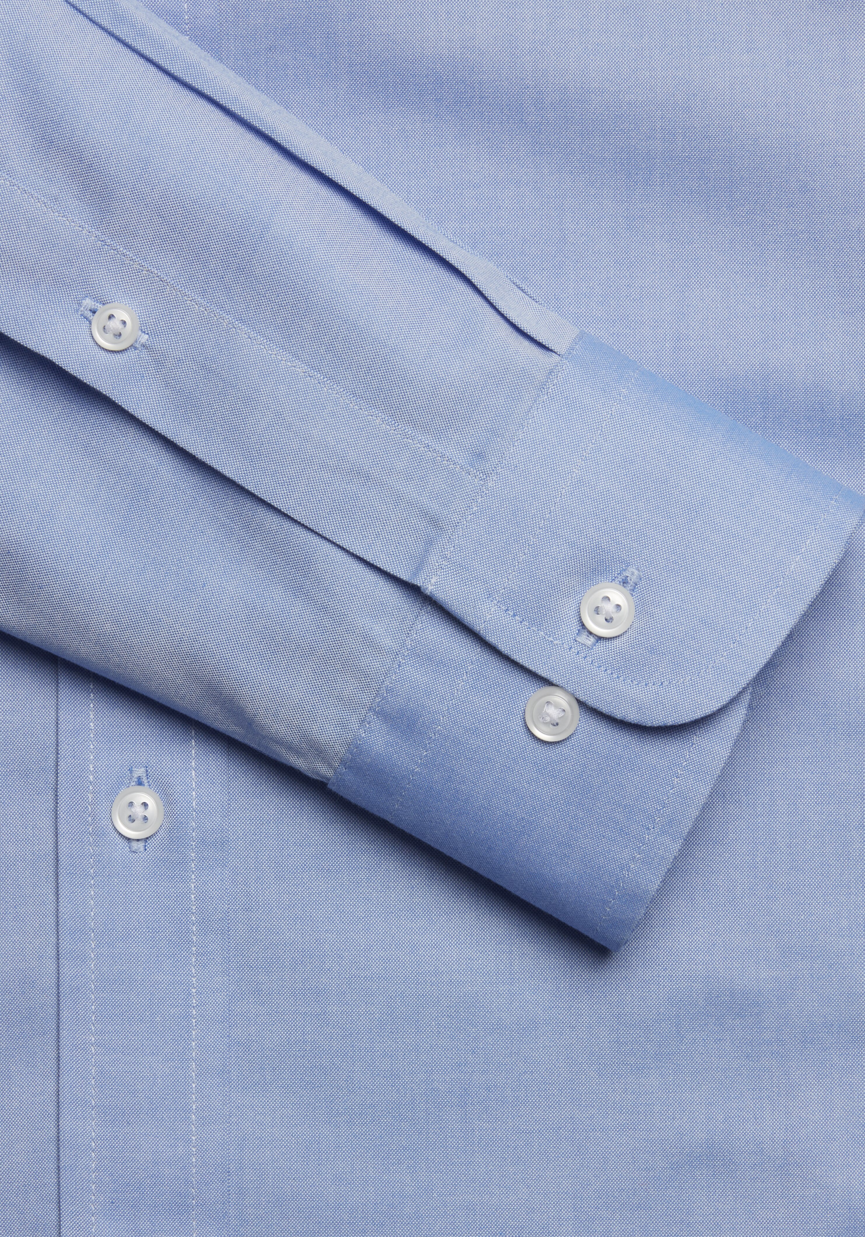 Traveler Collection Skinny Fit Solid Dress Shirt