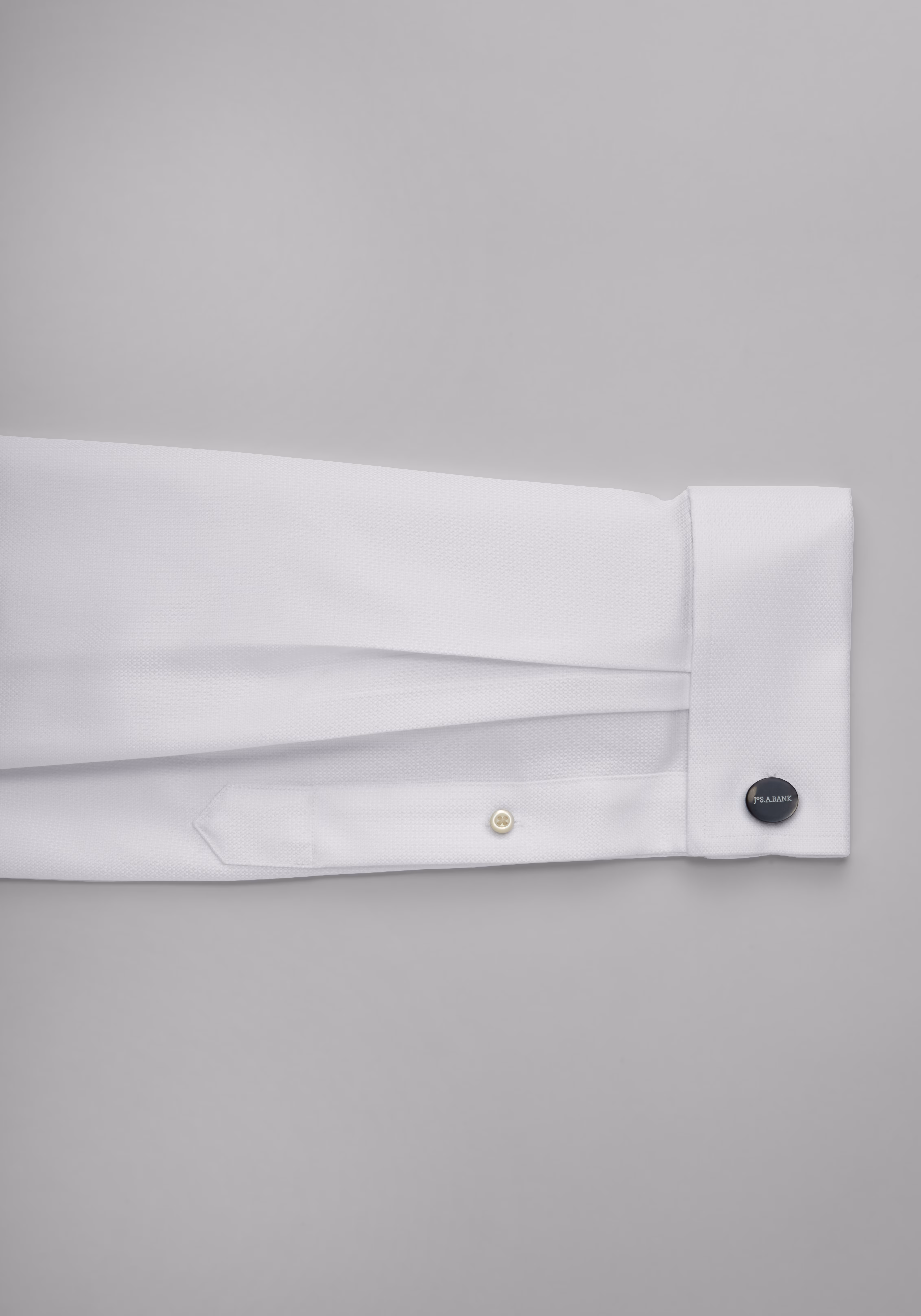 Reserve Collection Tailored Fit Spread Collar French Cuff Formal Solid Dress Shirt