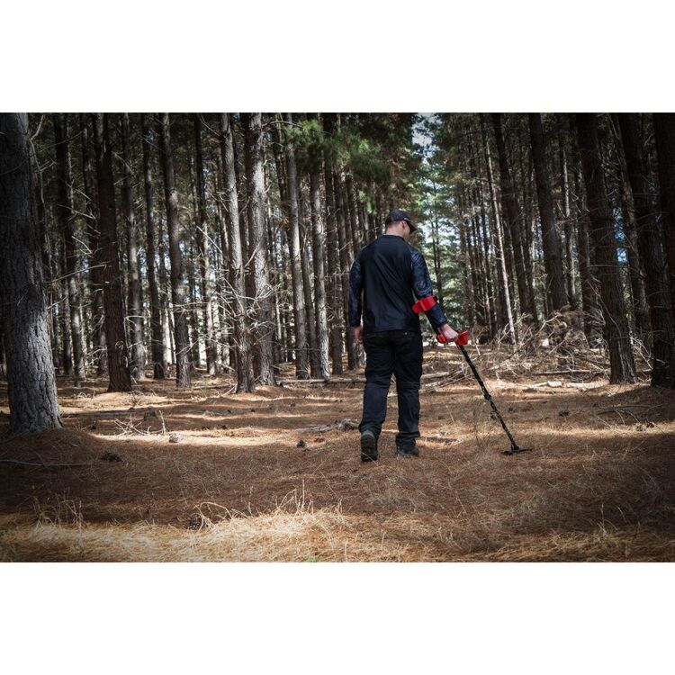 Minelab Vanquish 540 Pro-Pack Metal Detector